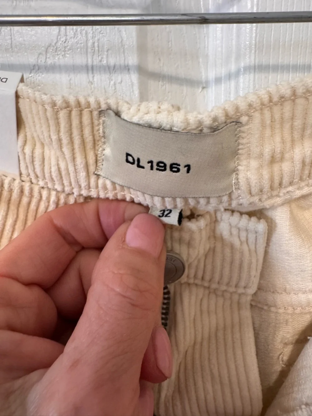DL1961 Woman’s Cream Corduroy Pants Drue Straight Sz 32 - about US12/14 NWTS - Picture 5 of 10